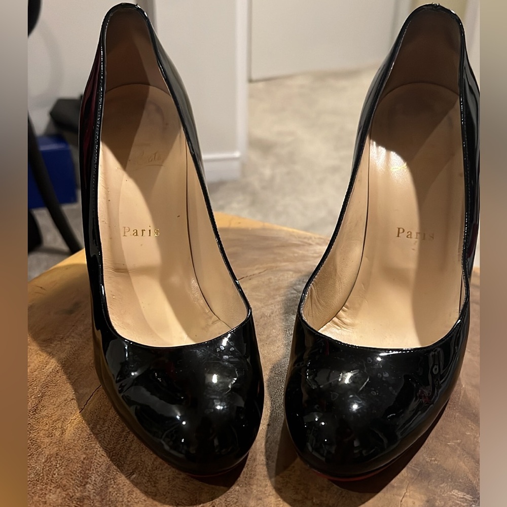 Round Toe Louis Vuittons